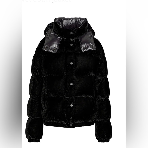 Moncler Jackets & Blazers - MONCLER
Black Down Velvet Daos Jacket